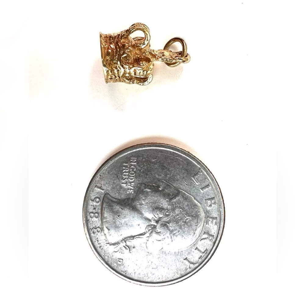 9K 3D Crown Vintage Queen Elizabeth, Princess, Royal, British Charm Pendant - Picture 3 of 9